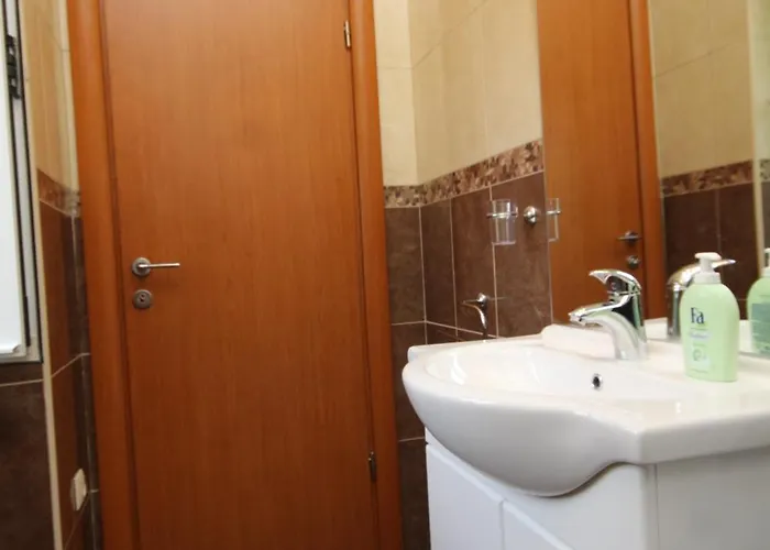 2435c Apartment *